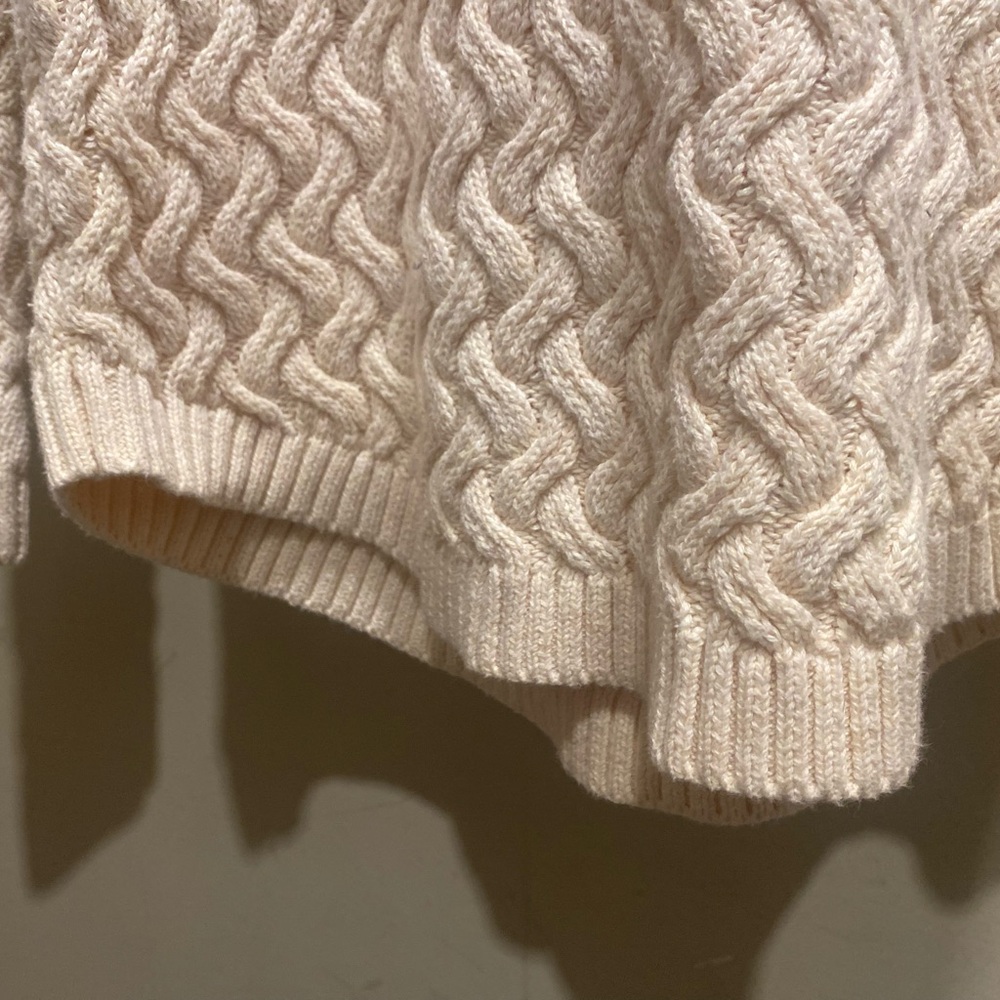 Womens Knit Sweater - Picture 4 of 7